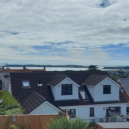 Sea Crest, Beautiful Home In Tenby With Sea Views エクステリア 写真